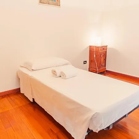Residenza Edvige - Italian Homing شقة